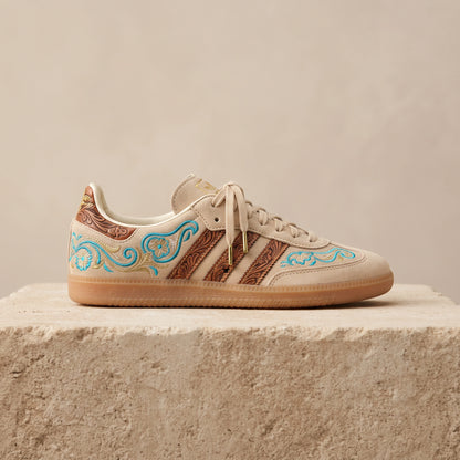 Custom Sneaker Desert Turquoise & Western Boot Stitch