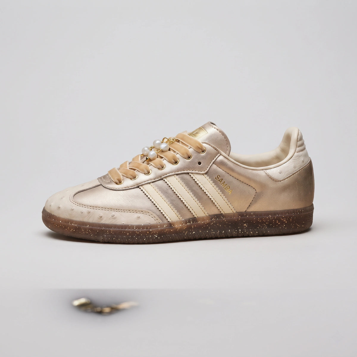 Custom Sneaker Champagne Solstice & Liquid Foil