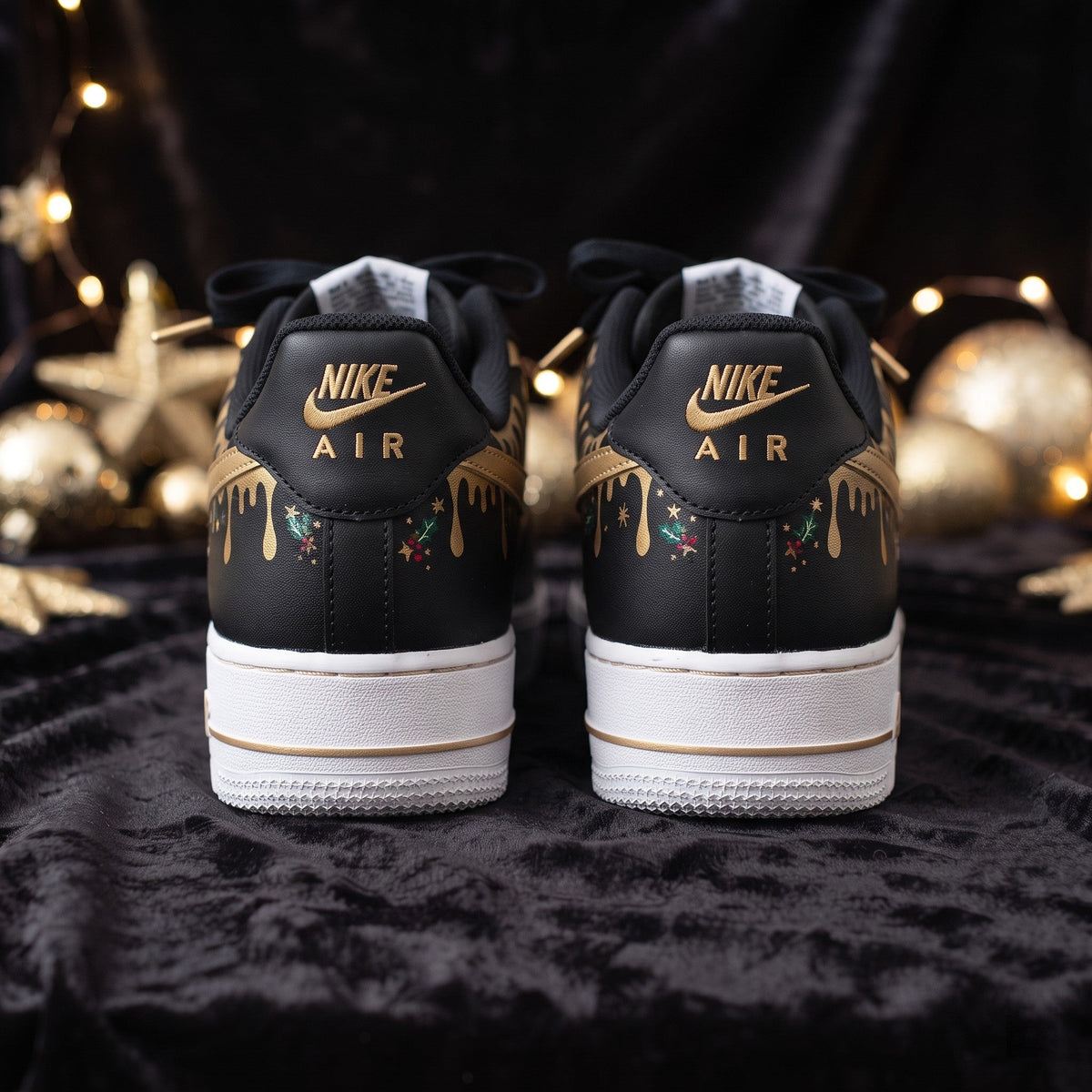 Custom Sneaker Christmas Gold Black Luxe - heel back