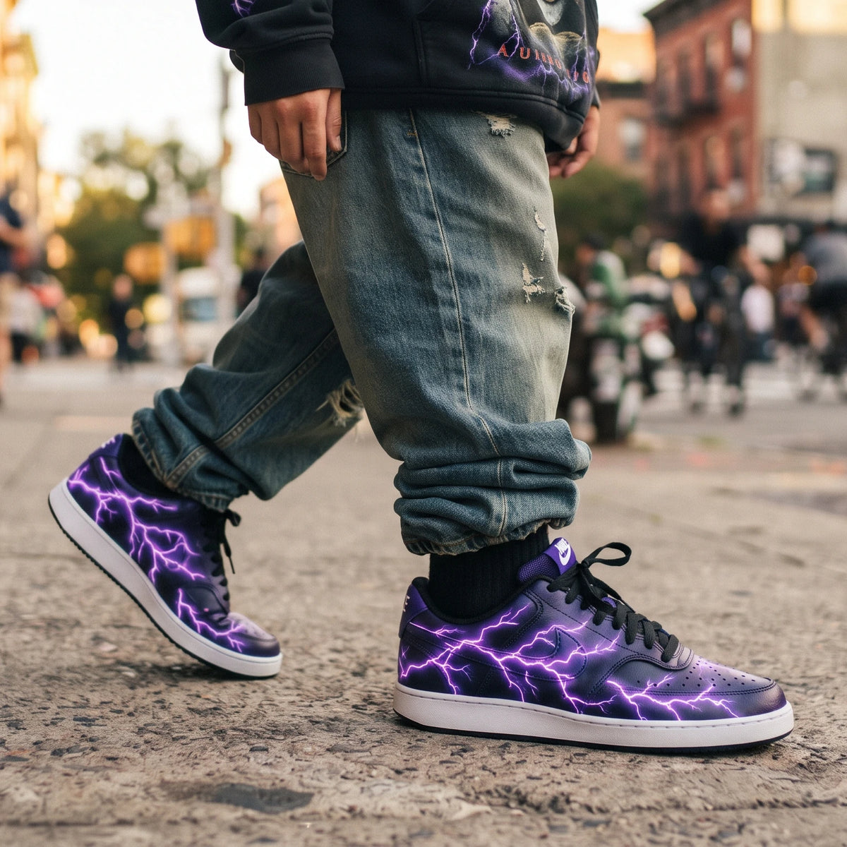 Custom Sneaker Electric Lightning Purple Lows