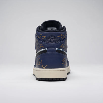 Custom Sneaker Great Wave & Imperial Gold Dragon Mids