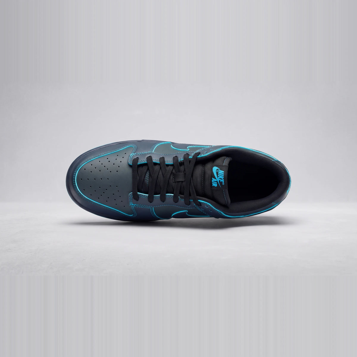 Custom Sneaker Midnight Frost Neon Cyan