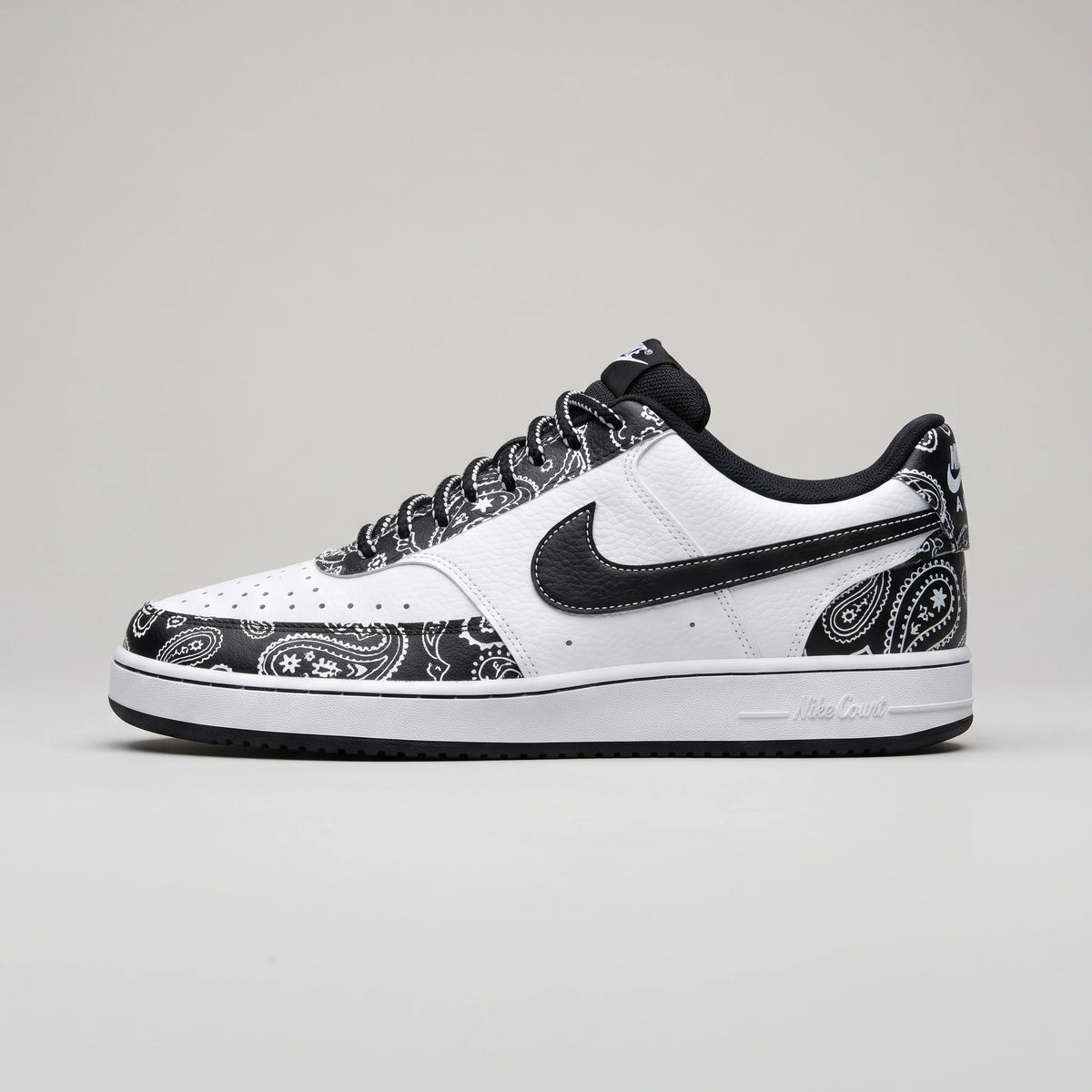 Custom Sneaker Paisley Bandana Monochrome Lows