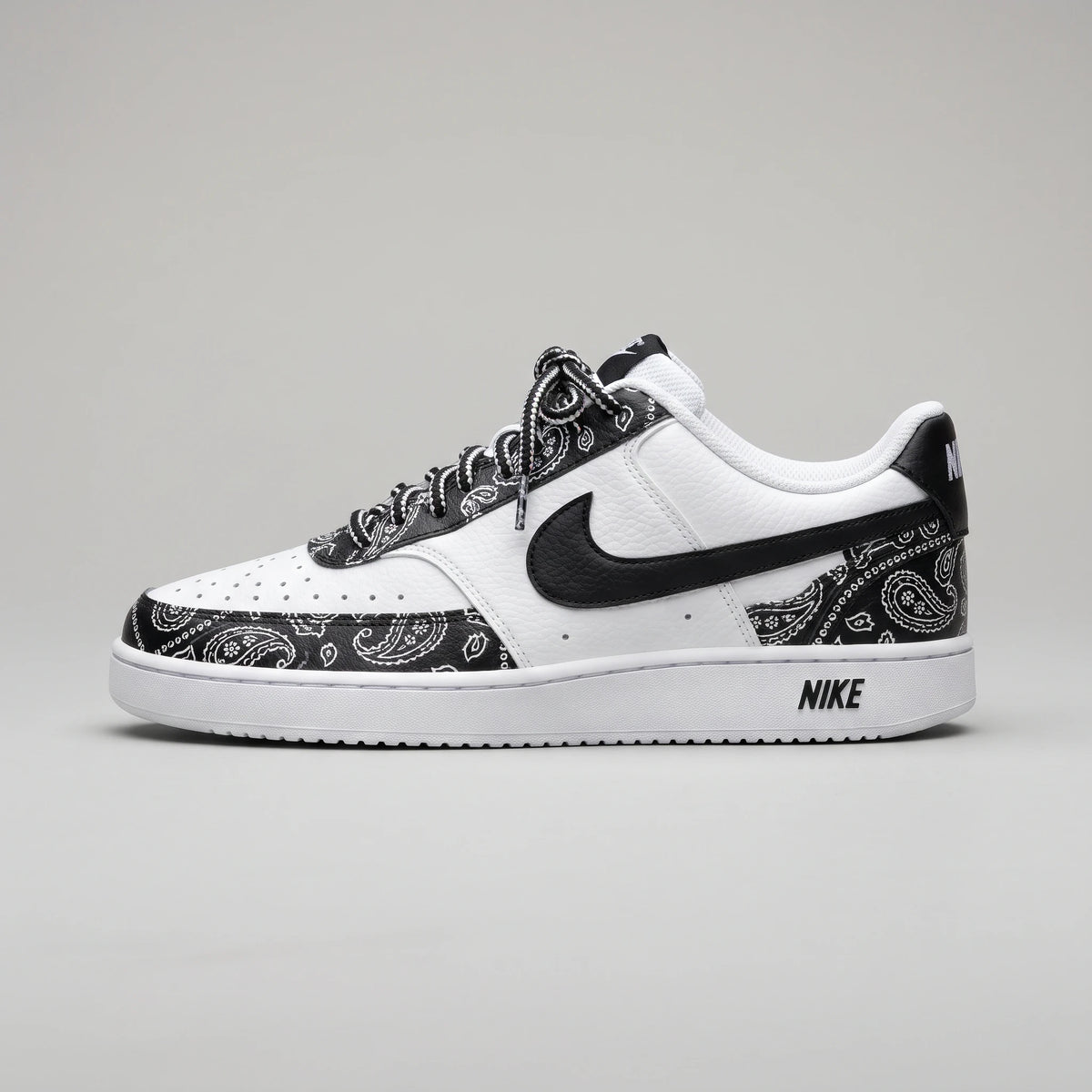 Custom Sneaker Paisley Bandana Monochrome Lows