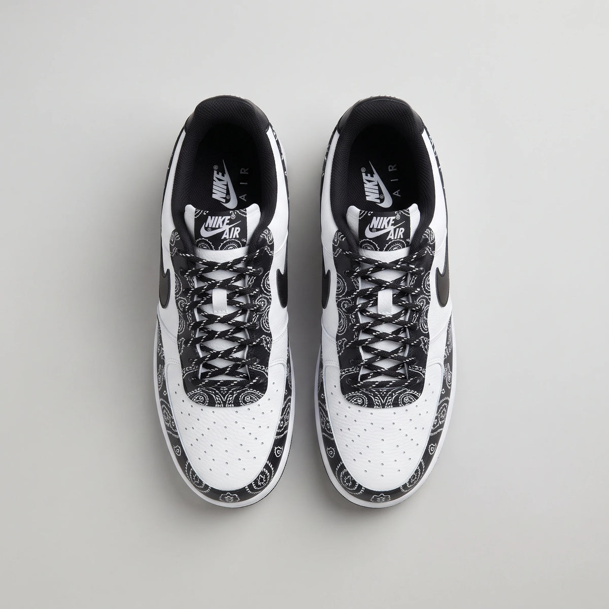 Custom Sneaker Paisley Bandana Monochrome Lows