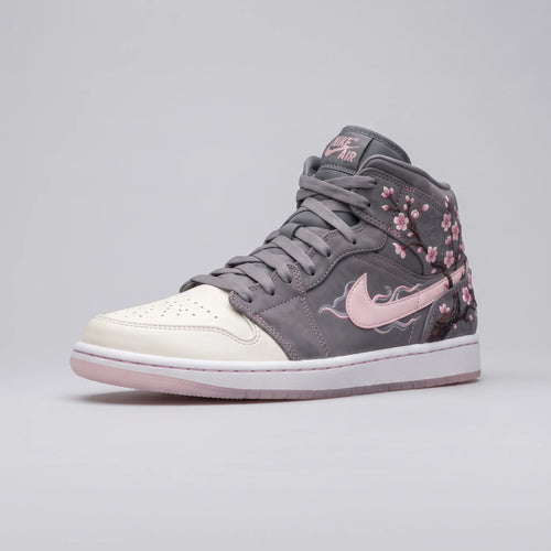 Custom Sneaker Sakura Blossom & Shadow Smoke Mids