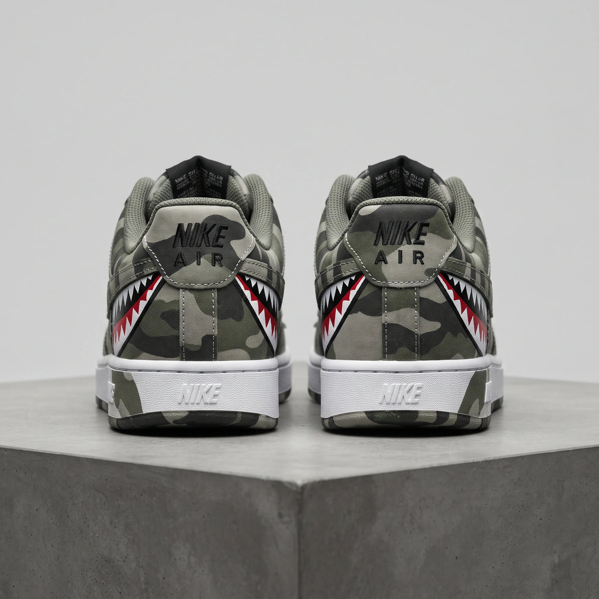 Custom Sneaker Savage Shark Teeth Camo Lows