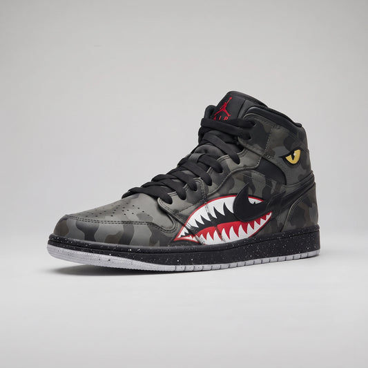 Custom Sneaker Savage Street Shark Jaw & Camo Mids