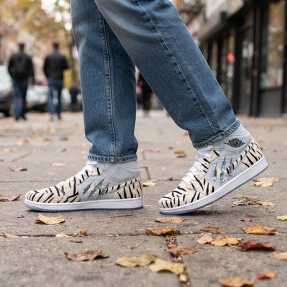 Custom Sneaker Snow White Tiger & Frost Claw Mids