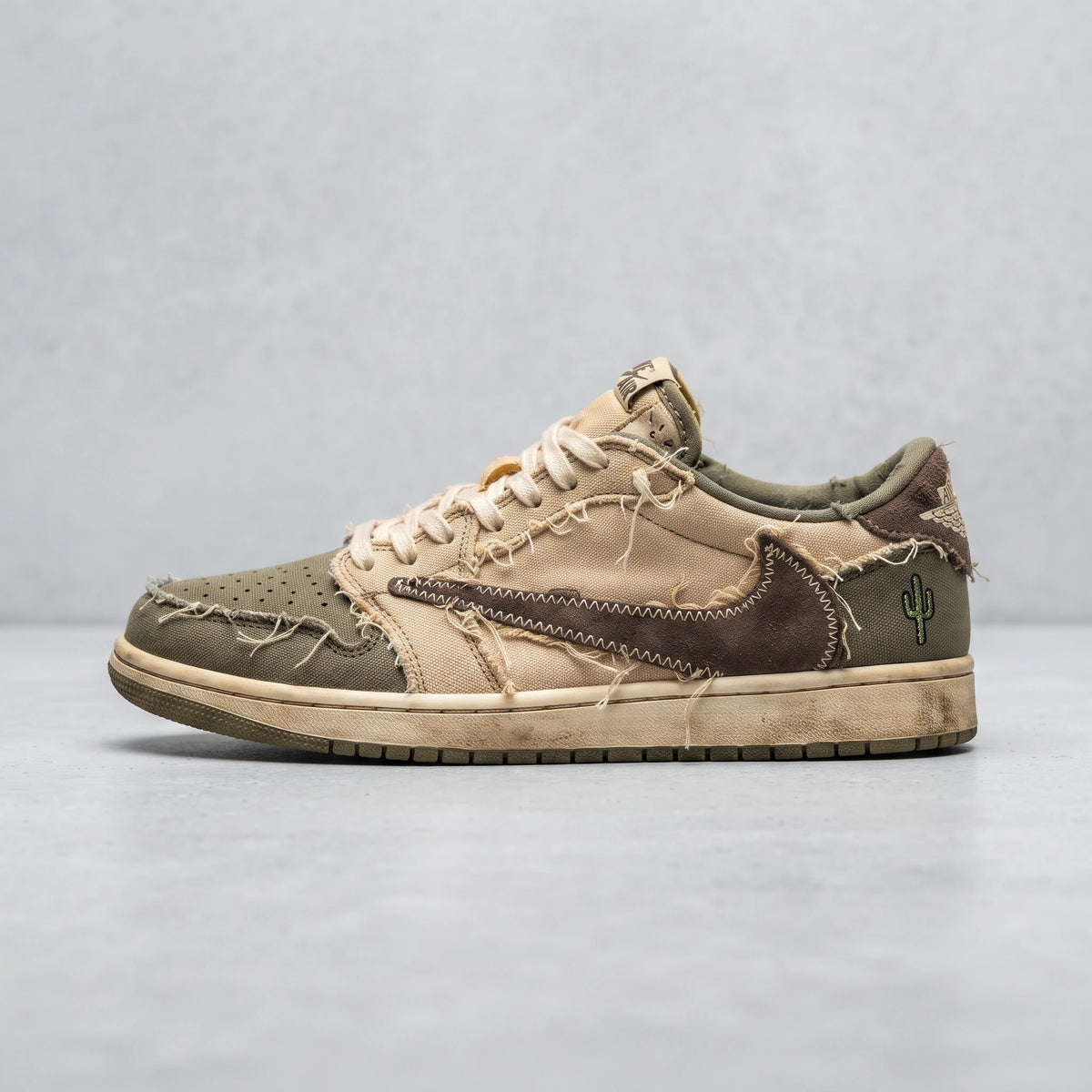 Custom Sneaker Travis Cactus Deconstructed Raw Canvas