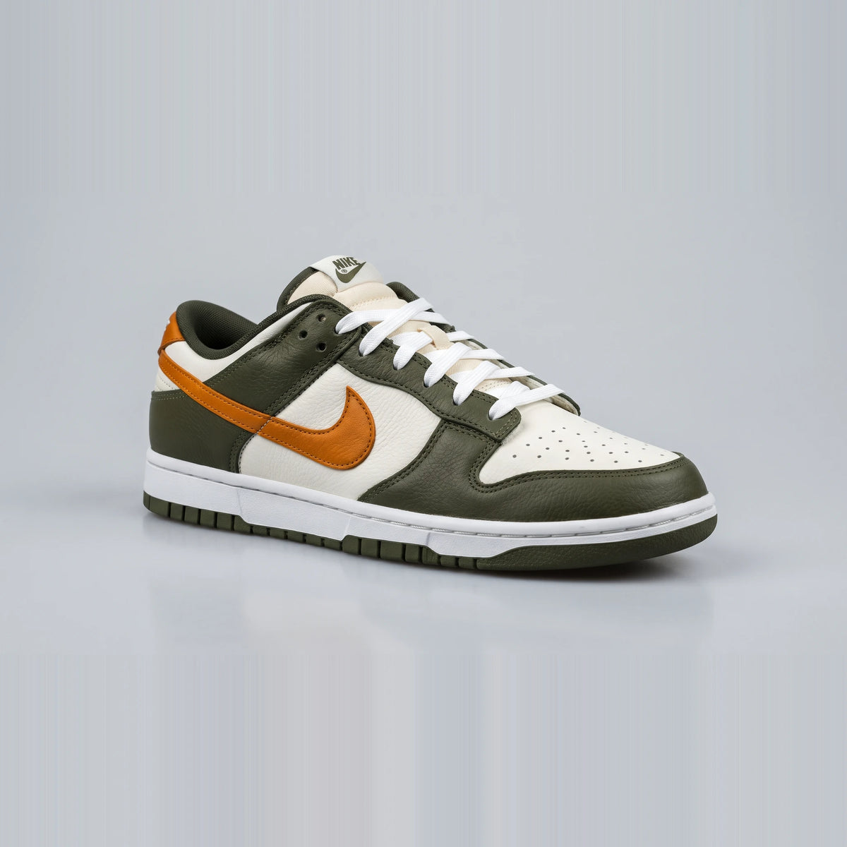 Custom Sneaker Winter Olive & Burnt Amber